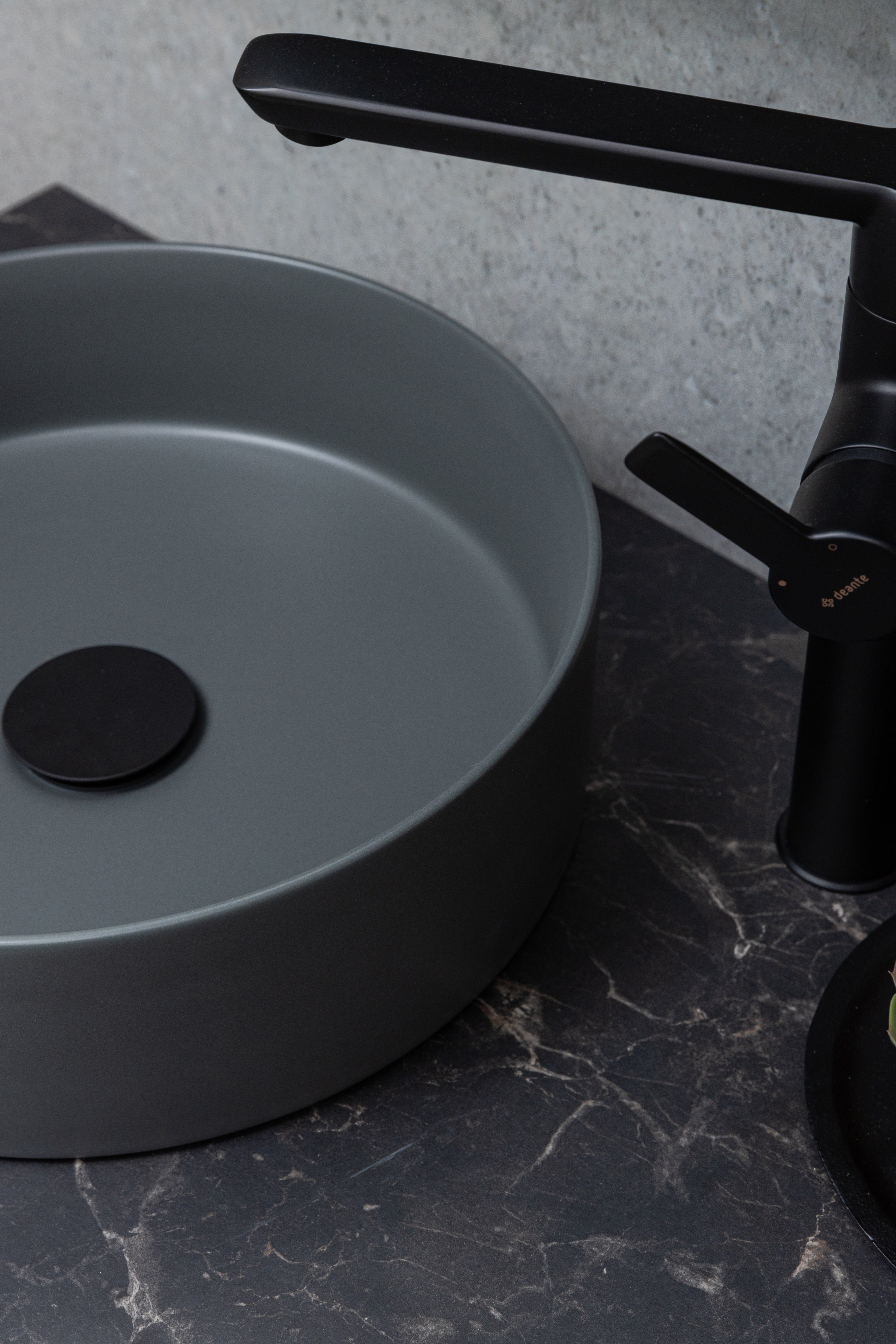 Keraminis apvalus praustuvas Oasis, 35x35x11 cm, matinė tamsiai pilka