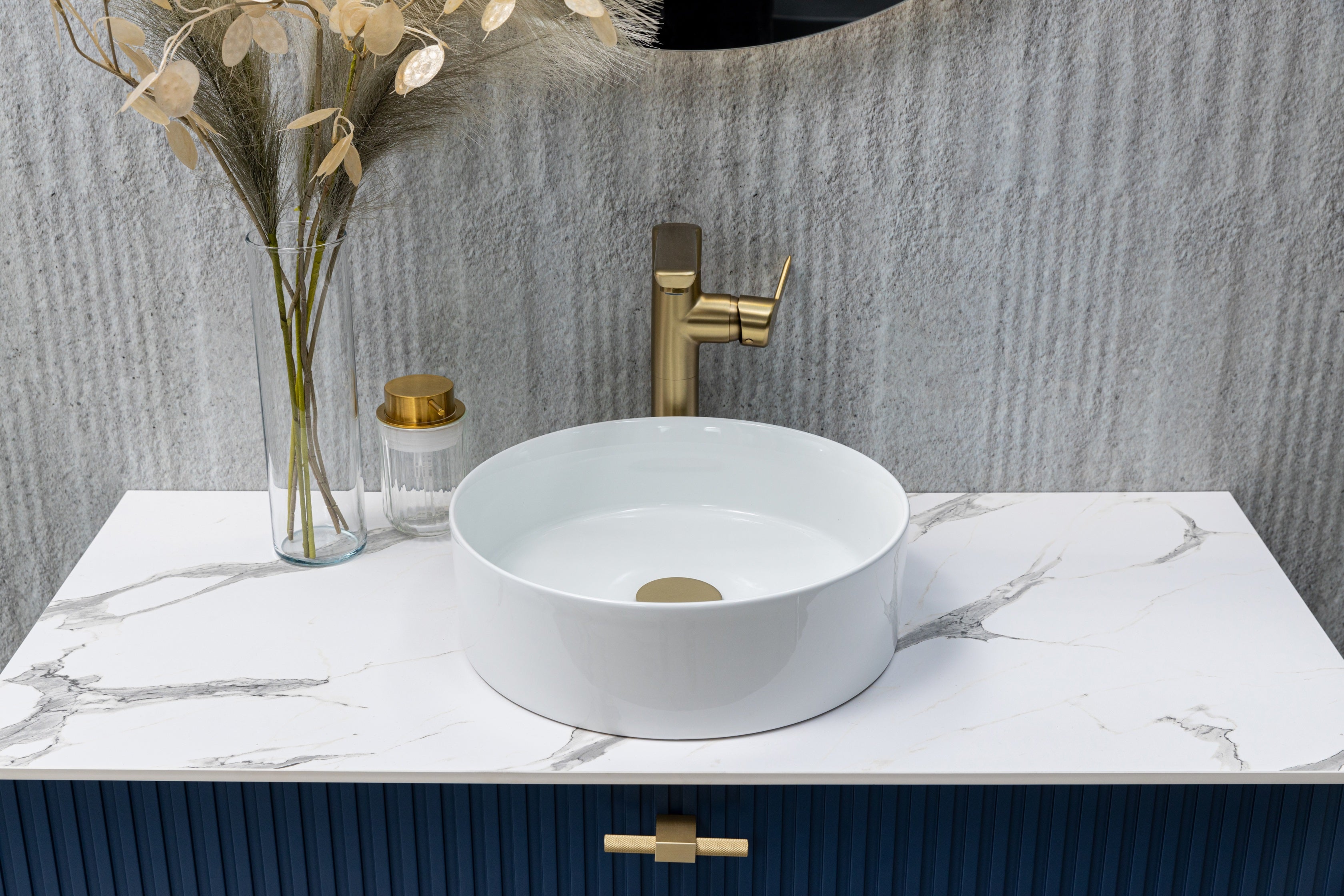 Keraminis apvalus praustuvas Oasis, 35x35x11 cm, blizgi balta