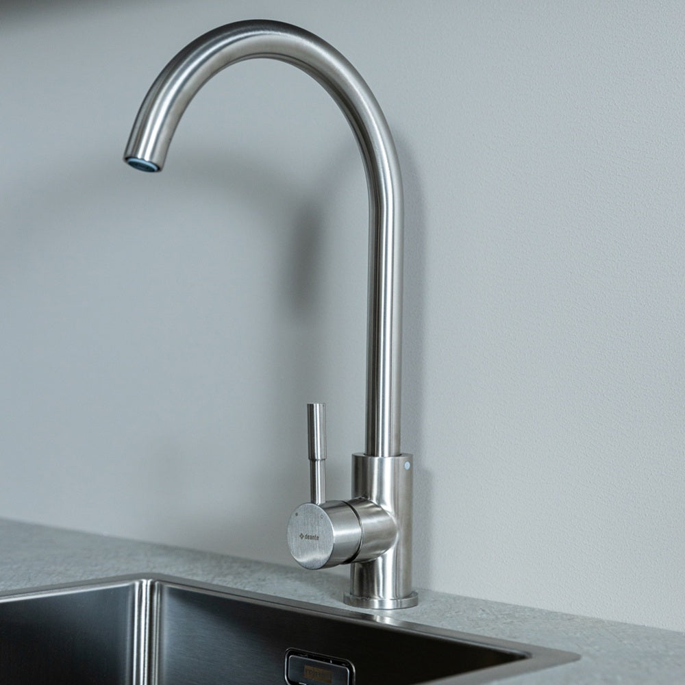 Praktiskumas ir stilius chromo spalvos  maisytuvas virtuvei puikiai dera tiek prie klasikiniu, tiek prie moderniu virtuves sprendimu