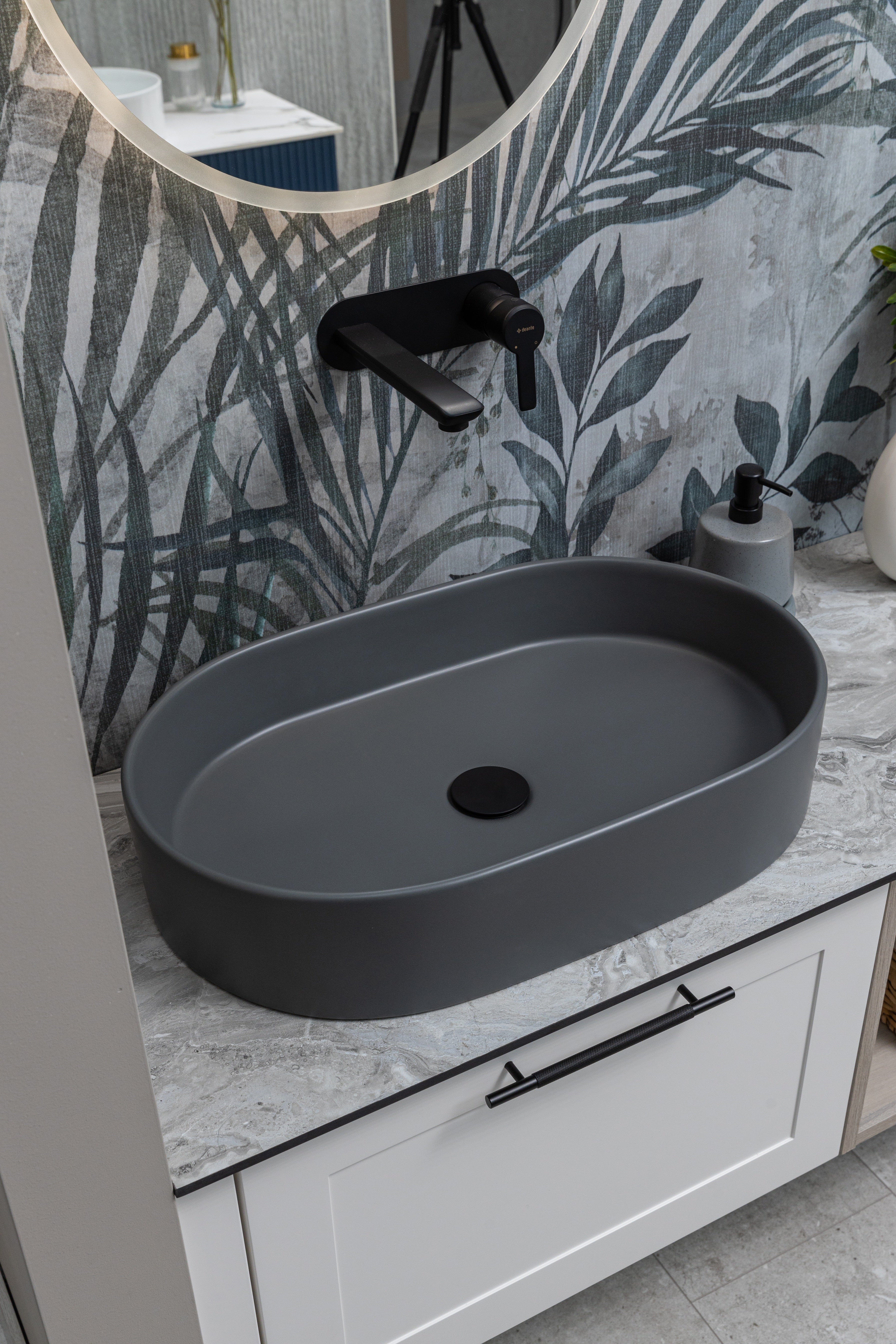 Keraminis ovalus praustuvas Aurora, 60x38x12 cm, matinė tamsiai pilka